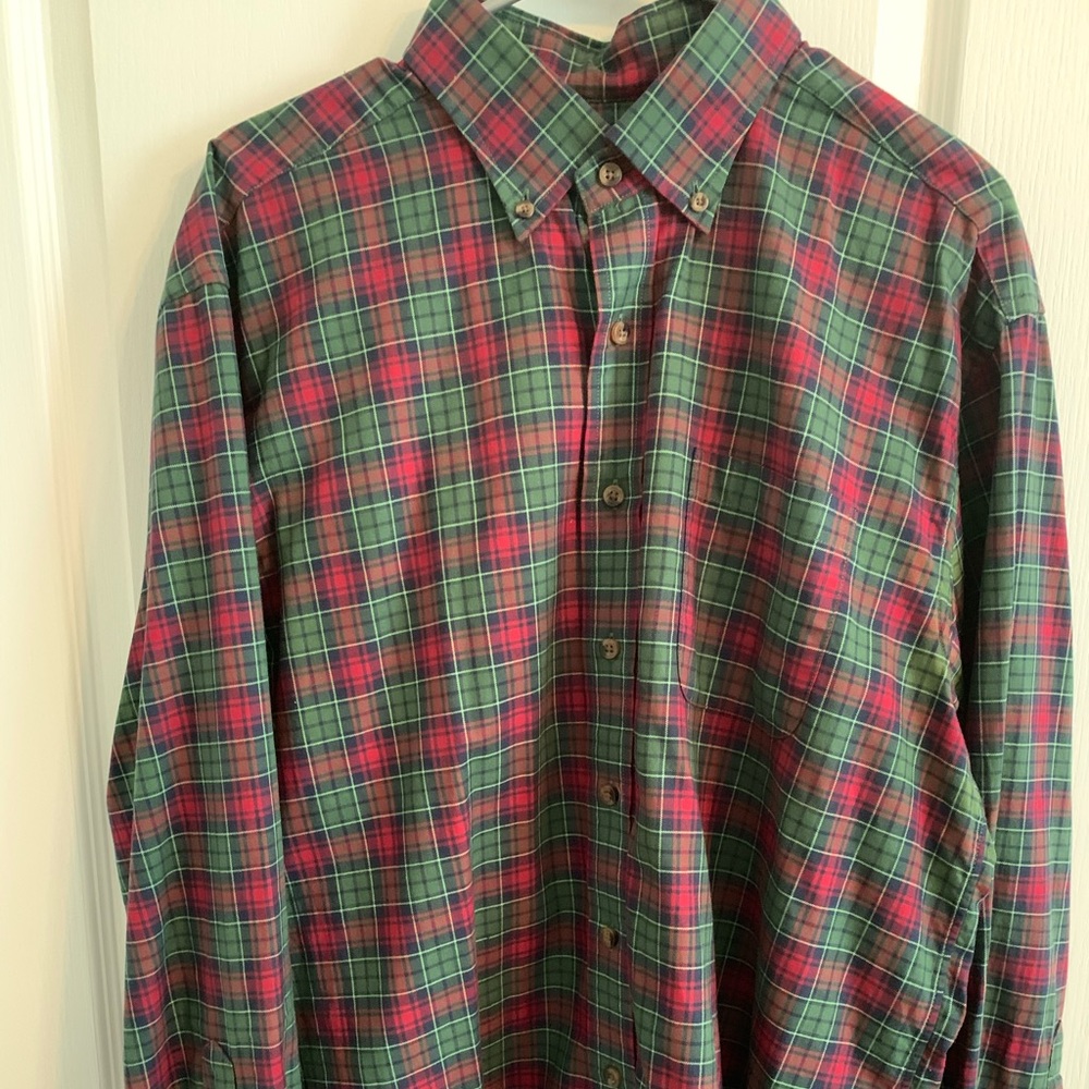 Men’s Large Vineyard Vines Button up